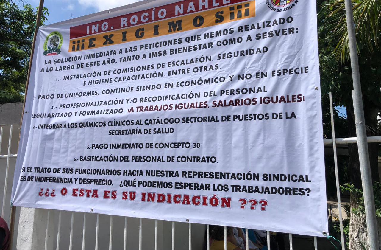 Exigen trabajadores sector salud